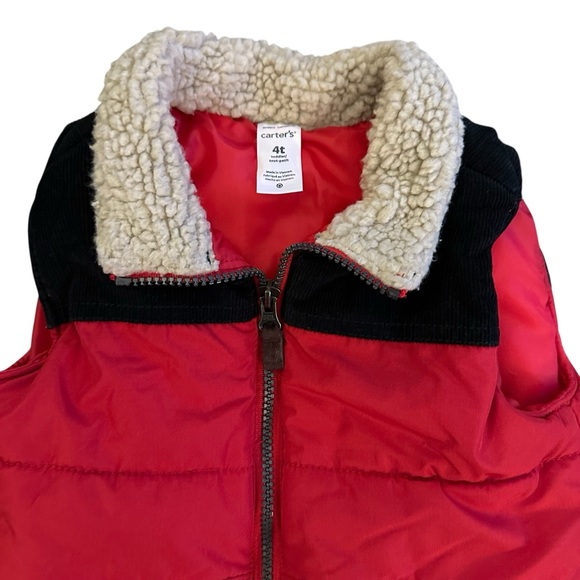 Carter’s red puffer vest with black and cream Sherpa lined collar 4T - Picture 3 of 10